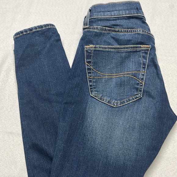 Hollister skinny pants 28/30 stretchy - Picture 7 of 7